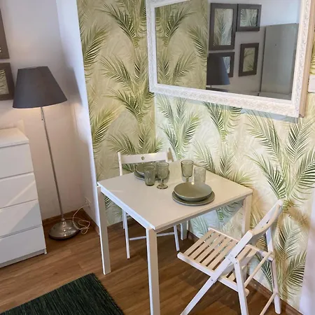 Modlinska Apartment *